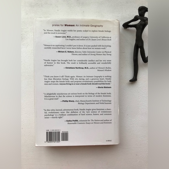 Woman an Intimate Geography by Natalie Angier - hardcover copy - Picture 4 of 4